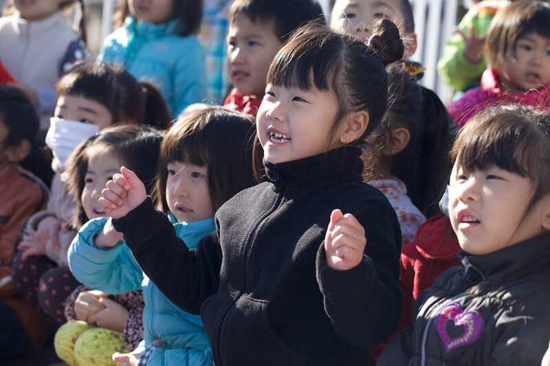 先生を応援する園児