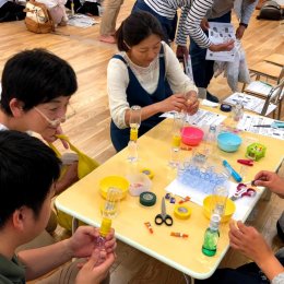 参加者は150人！「手作り玩具フェスティバル」で子どもたちが楽しく遊べる玩具作りを学びました。