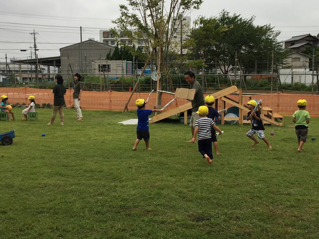 園庭遊び