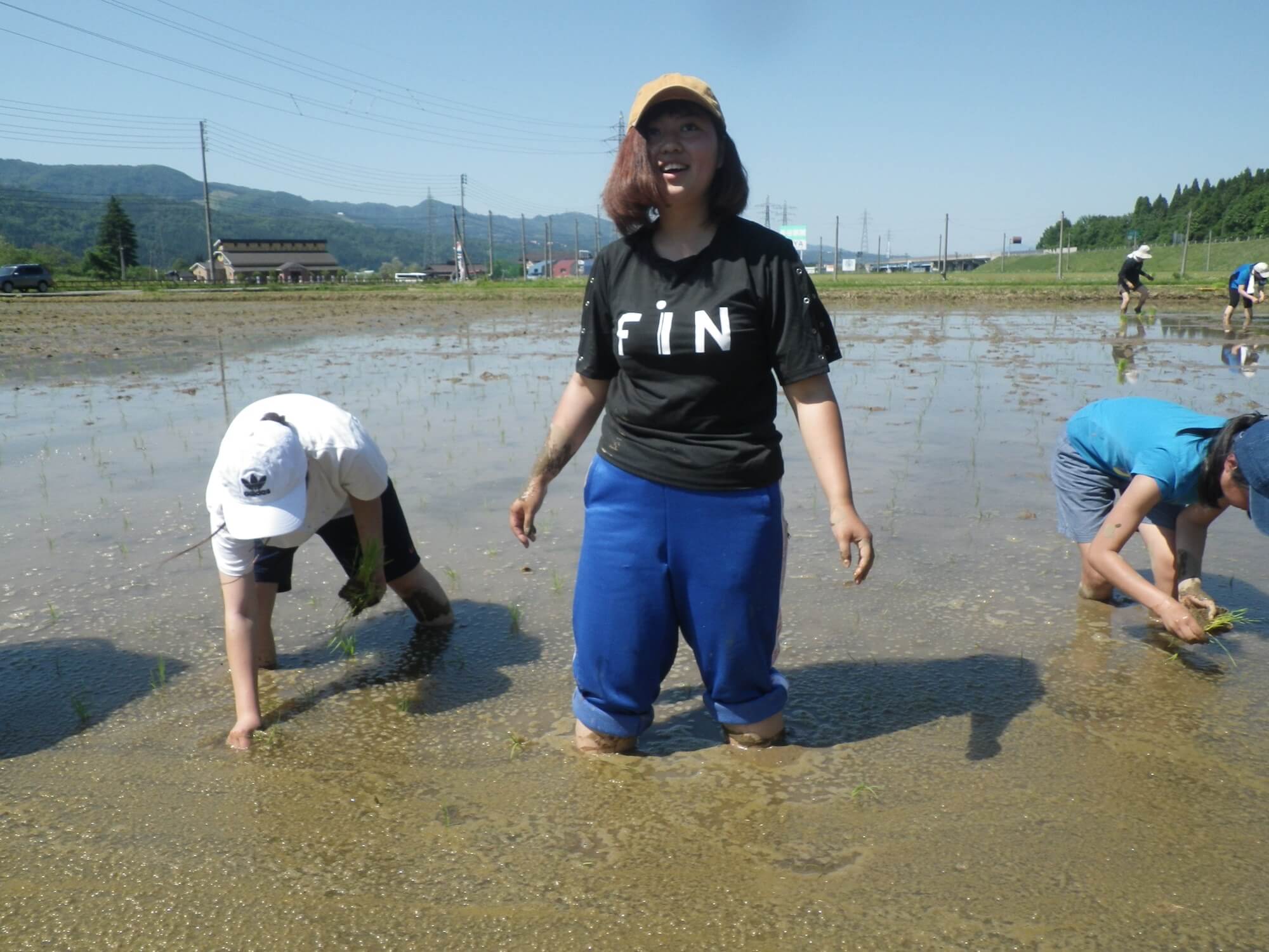 泥の中でバランスを取るのは大変！