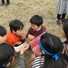 チームで話す子ども