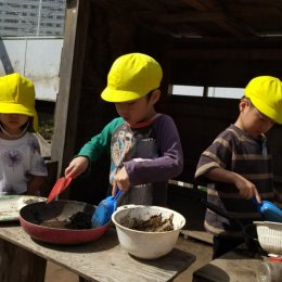 メリー★ポピンズ エスパル仙台「園庭でどろんこ遊び」