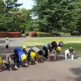 スタートの準備をする子どもたち