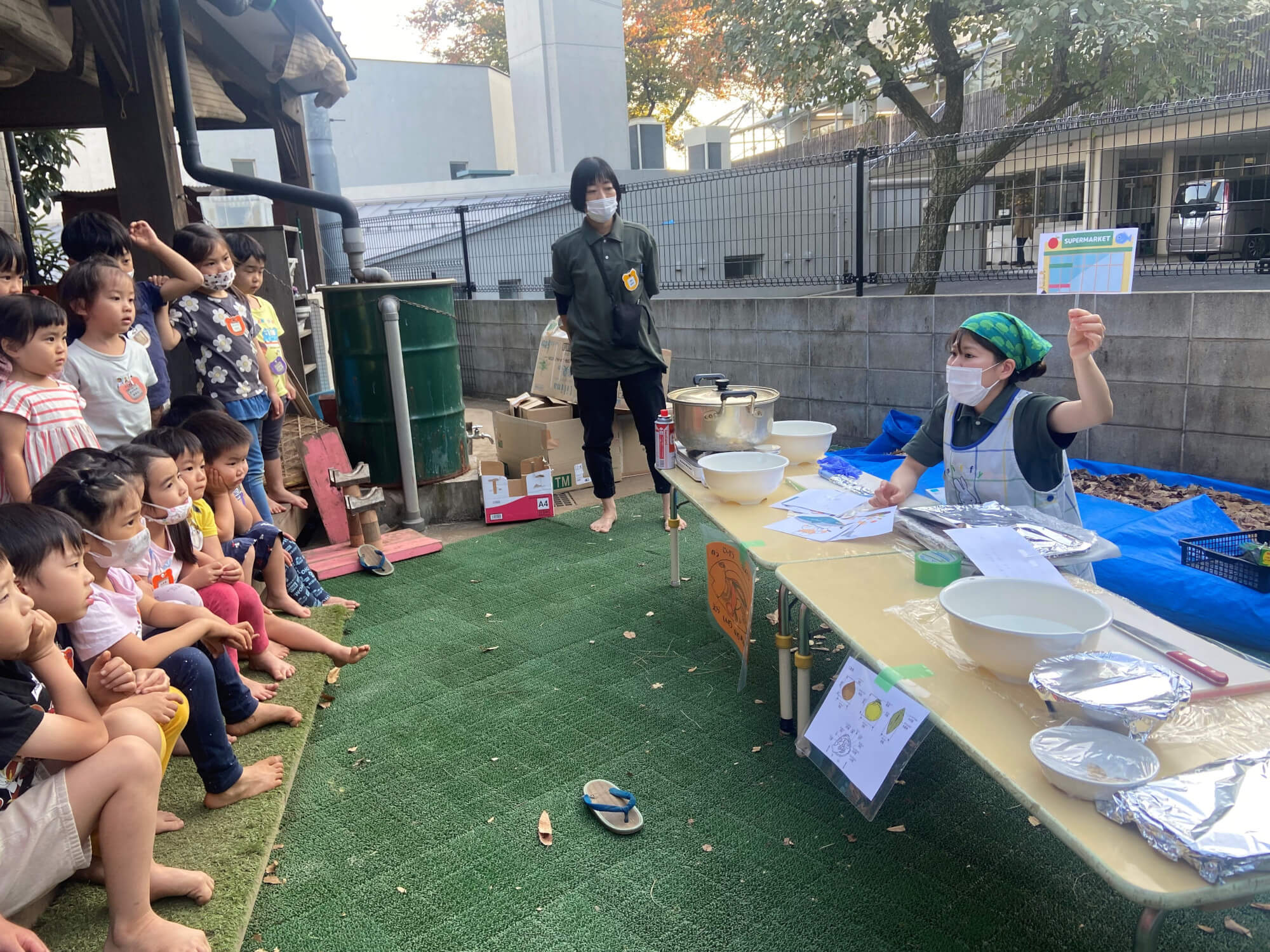 魚が食卓に並ぶまでの過程を知る子どもたち