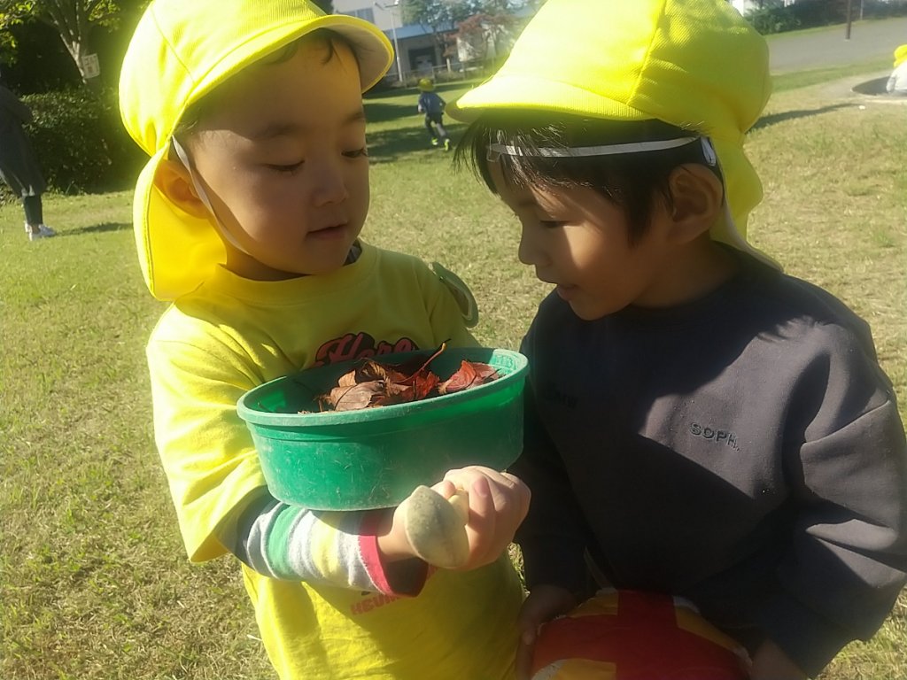 何を作ったか、話をする子どもたち